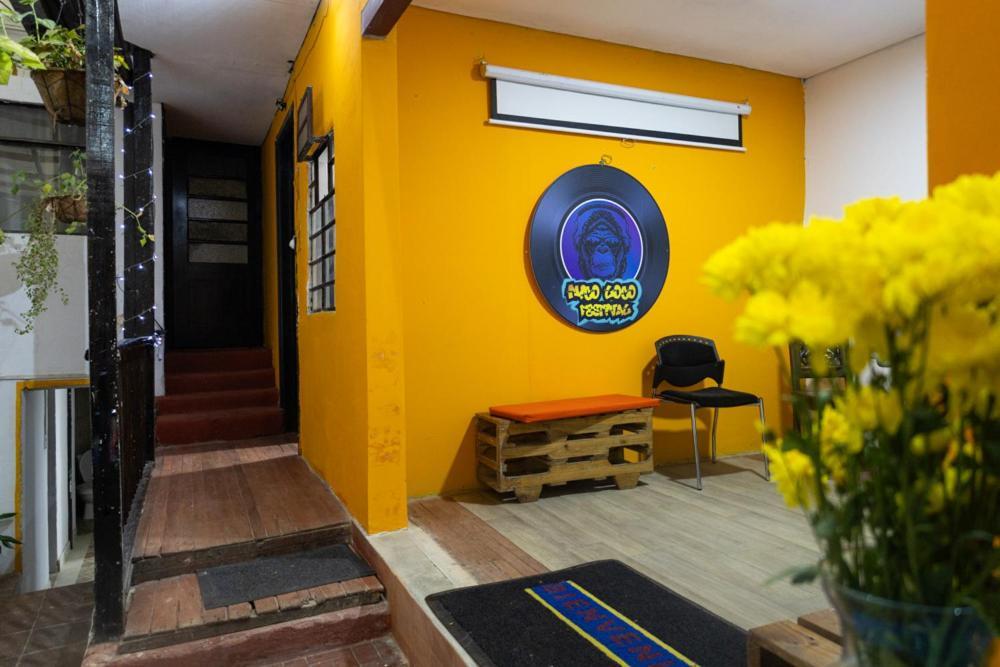 Mico Loco Casa Hostal Bogota Exterior photo