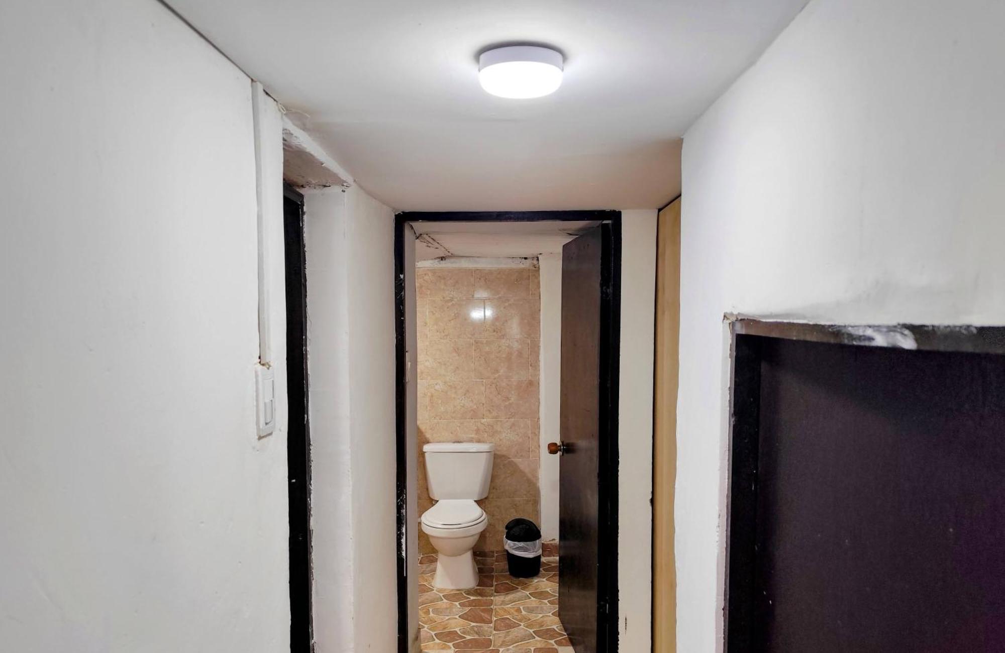 Mico Loco Casa Hostal Bogota Exterior photo